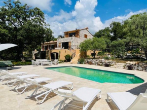 Paisible et Spacieuse Villa avec 4 suites indépendantes